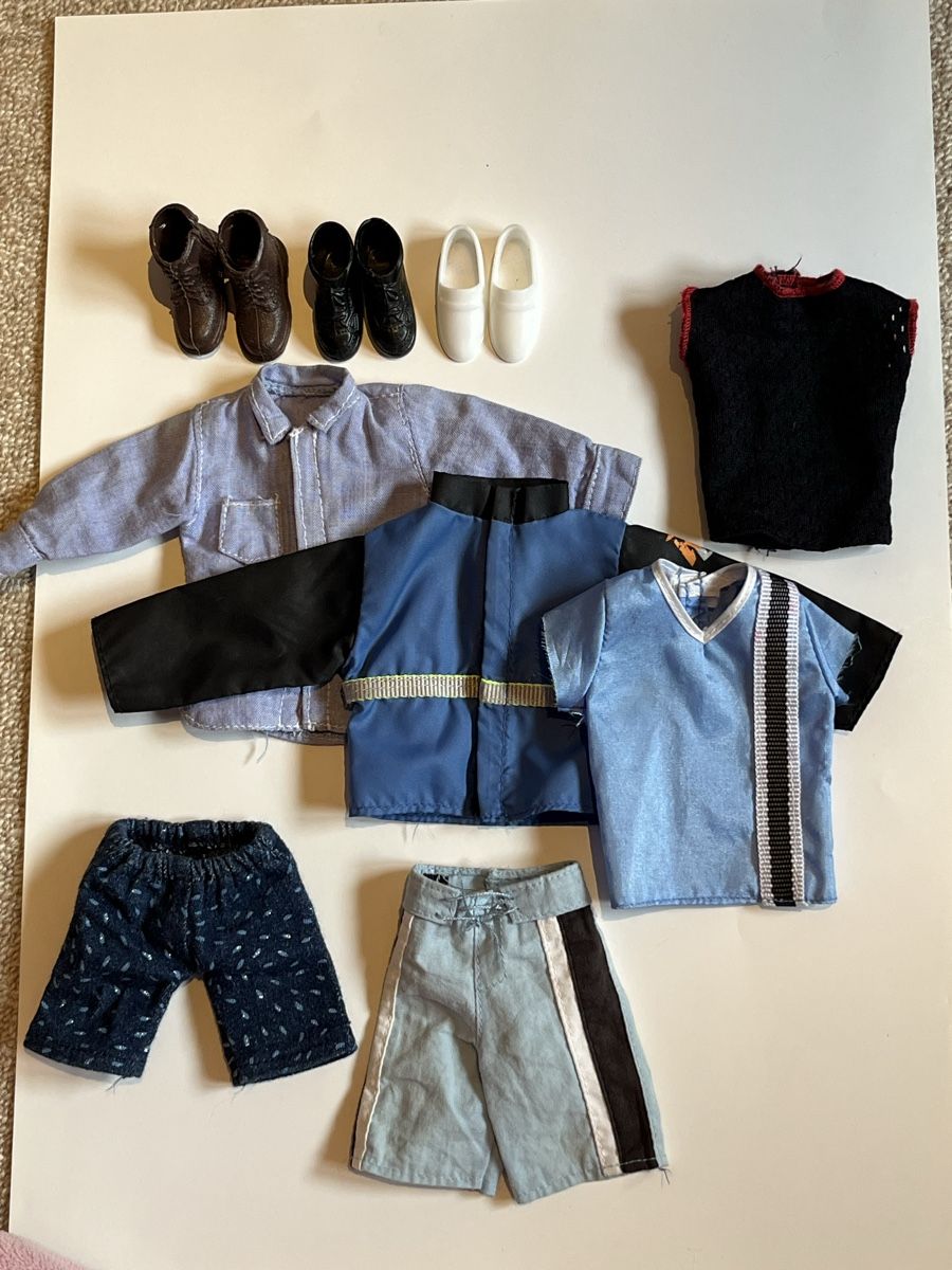 Puppen: Ken mit mehreren outfits – Gebraucht aus Mönchaltorf von sop_77lq 4