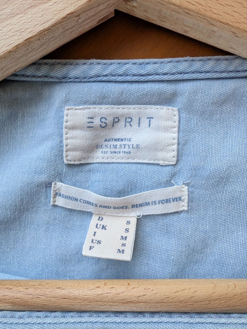 Esprit Top: Sommerbluse von Esprit, Grösse S, Briefversand möglich – Usato da Greifensee venduto da Floh02 2