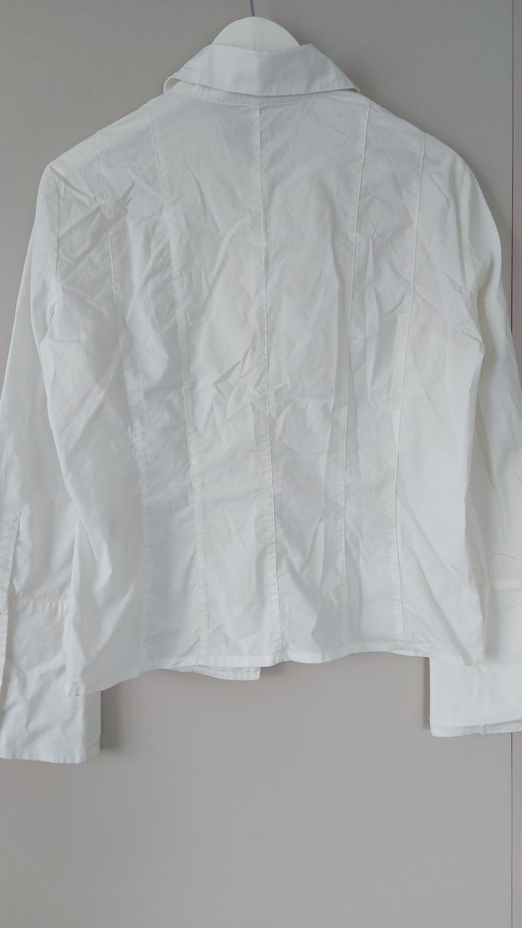 Camicette: Weisse Bluse von Bandolera mit spezieller Knopfleiste, Gr.42 – Usato da Pfäffikon ZH venduto da siae 4