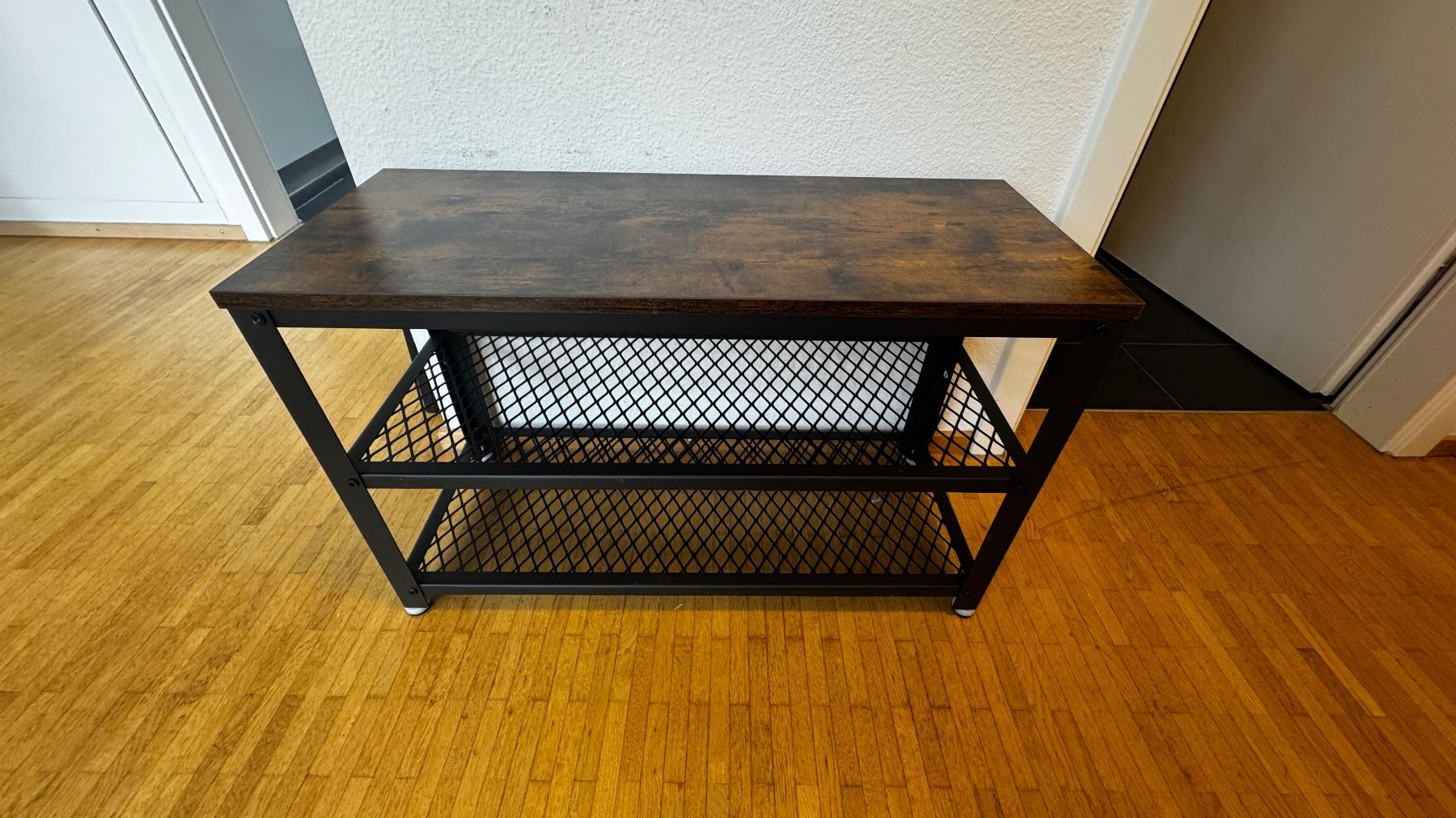 Garderobe: Garderobe mit Hutablage und Schuhgestell – Gebraucht aus Zürich von riedejo 2