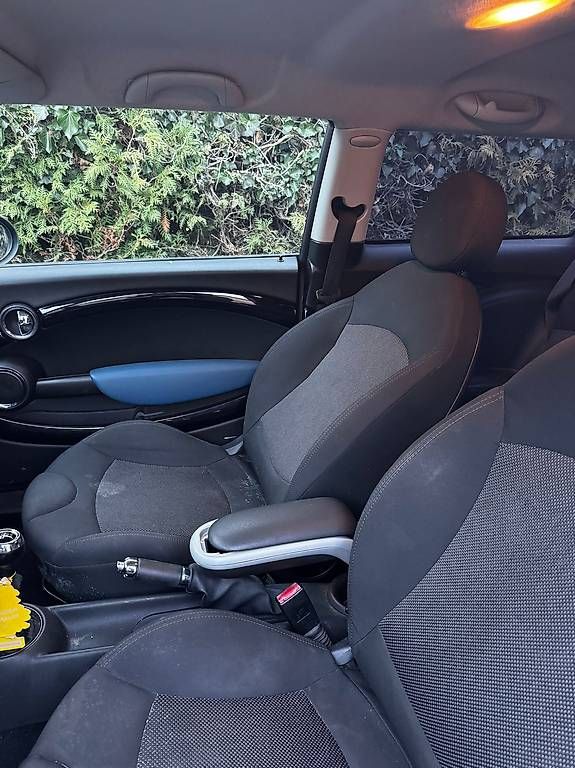 Mini Automobili: Mini Cooper à vendre – Usato da Aubonne venduto da alx_7rdp 1