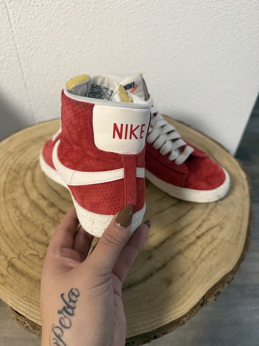 Nike Scarpe da uomo: Nike Blazer Mid Vintage Suede Rot Gr. 37.5 – Usato da Hägglingen venduto da Raff_Ella 3