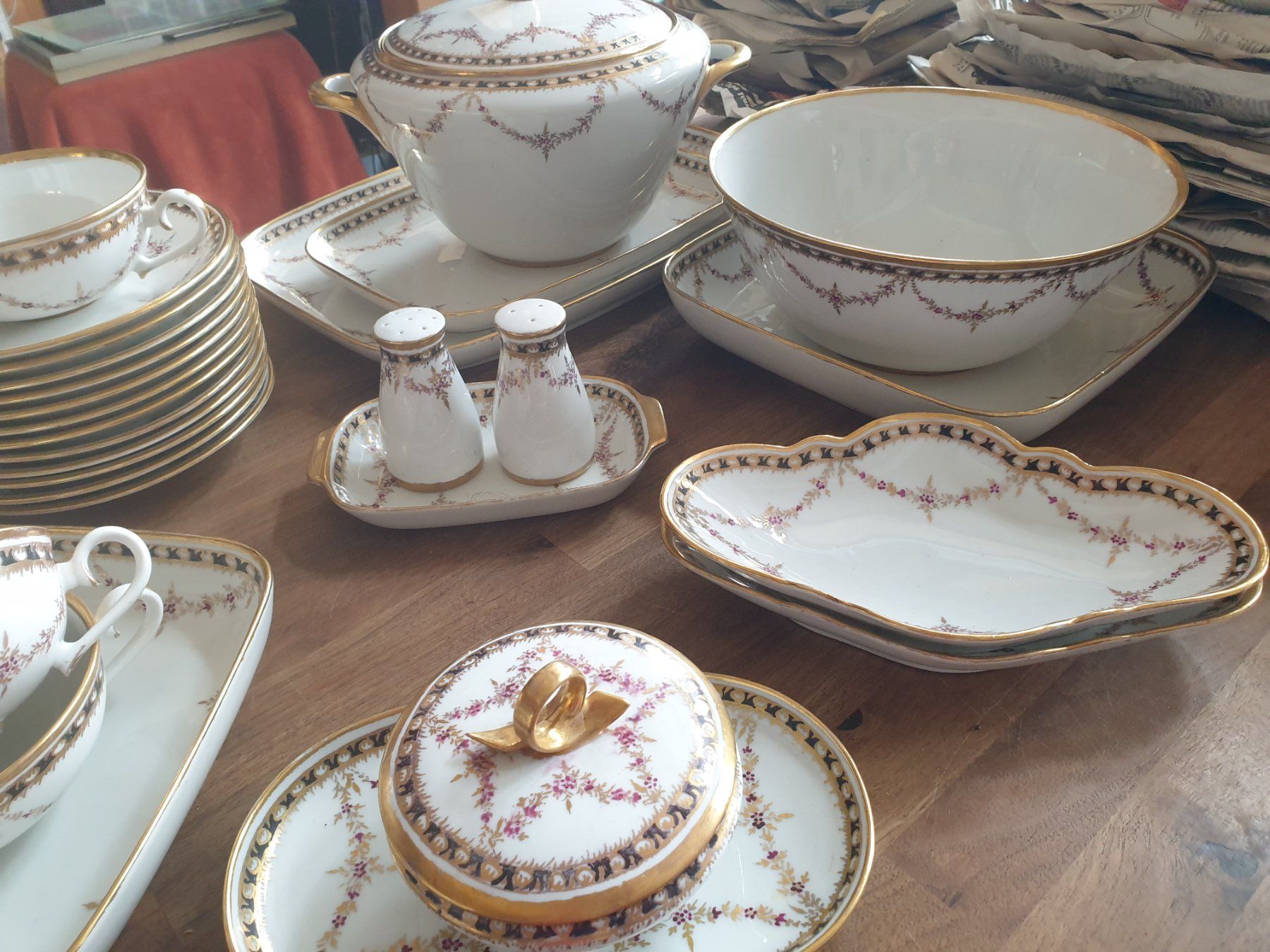 Set di piatti: Vaisselle de Langenthal – Usato da Yvonand venduto da mabrocante