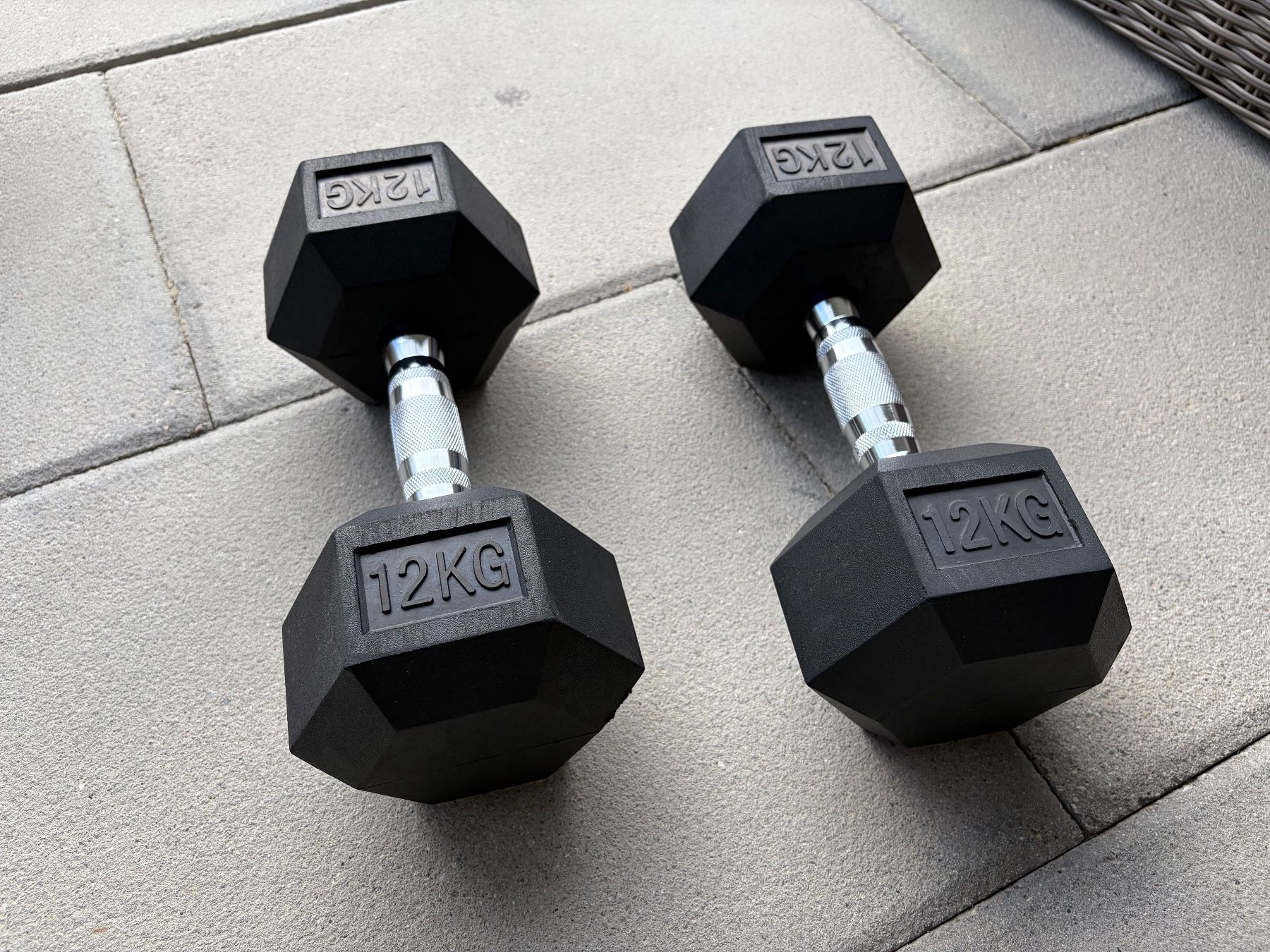 Poids & Haltères: Hex Dumbell 12 kg – D'occasion à Hinwil par MacTavish88