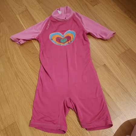 Schwimmanzug Grösse 98