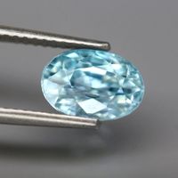 Natural Zircon - 8 x 6 mm - 3.26 ct