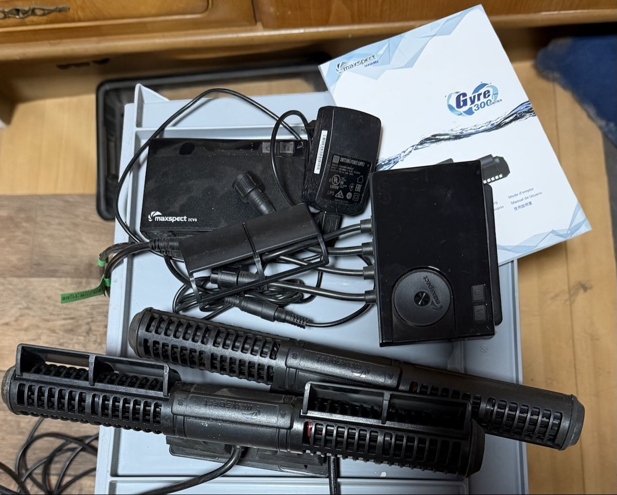 Acquari: Maxspect Gyre XF350 Strömungspumpe mit ICV6 Controller – Usato da Finsterhennen venduto da 18dave1992 3