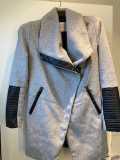 Bershka Wintermantel grau, Gr. S