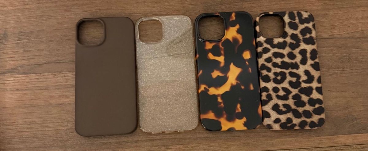Covers & Schutzfolien: Iphone 14 covers H&M – Gebraucht aus Massagno von pokecoach