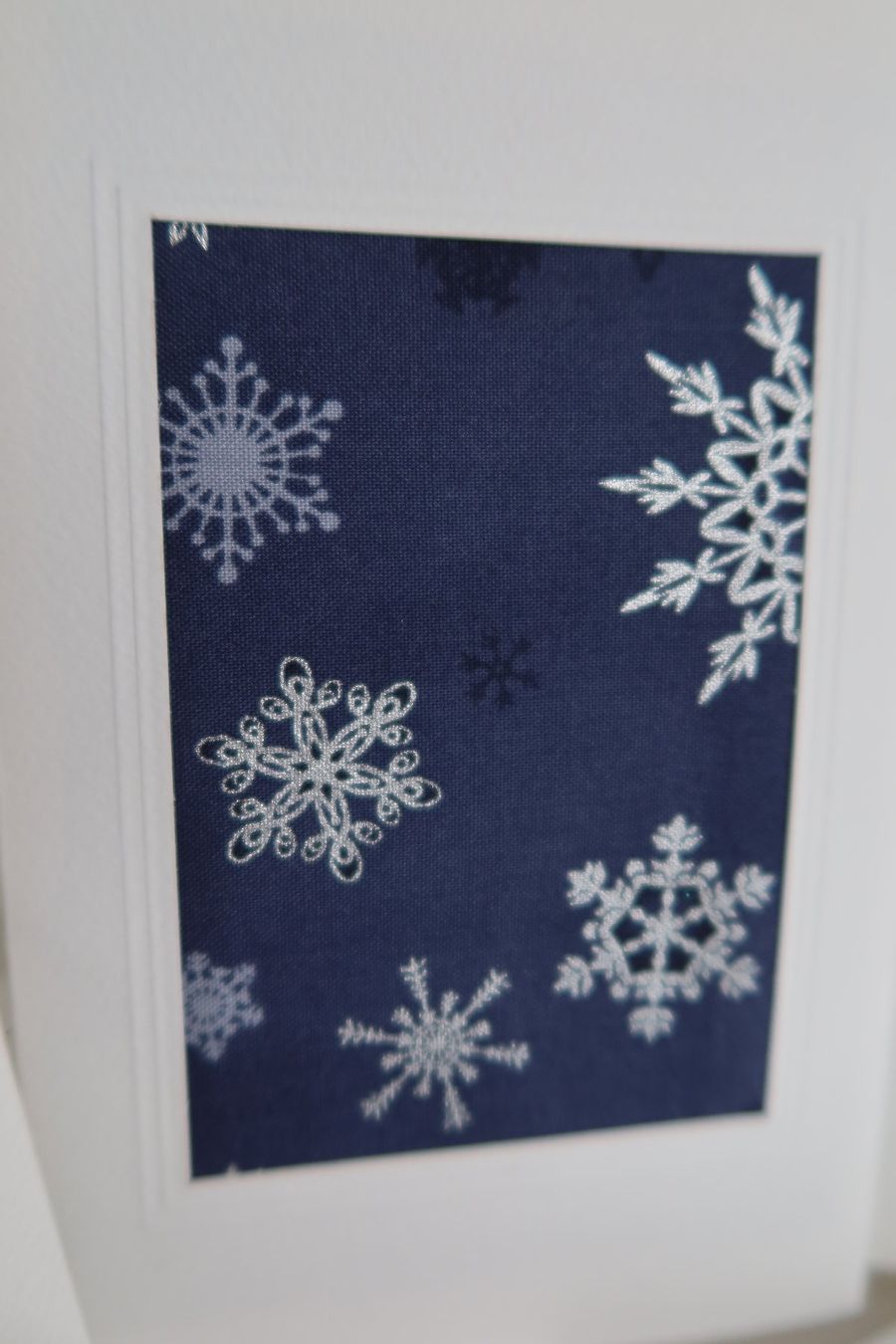 Cartoline: Set: 3 Weihnachtskarten mit Stoff (Doppelkarten/Kuverts) – Nuovo e nell'imballaggio originale da Zürich venduto da Piki7 2