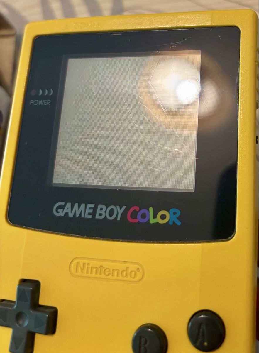 Nintendo Konsolen: Gameboy Color Yellow ab 1.- – Gebraucht aus Genève von Rizzard 3