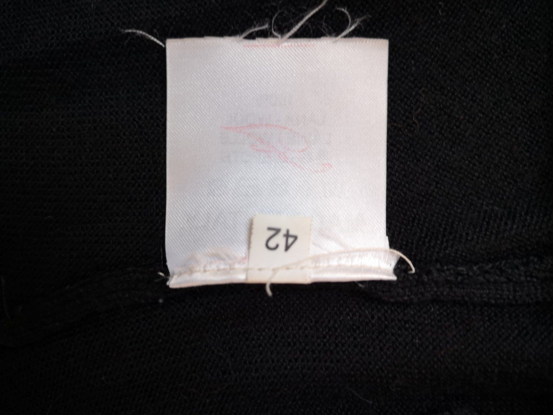 Pullover & Sweatshirts: Pullover Yasmine Gr. 42 – Gebraucht aus Meggen von Bilanz70 2