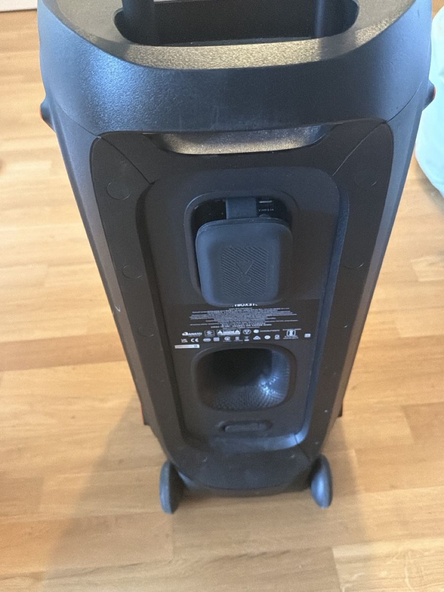 JBL Casse acustiche: JBL Party box Bluthooth speaker 310 – Usato da Effretikon venduto da vis_nfs5 1