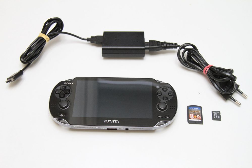 Sony PS Vita mit Spiel | Kaufen auf Ricardo