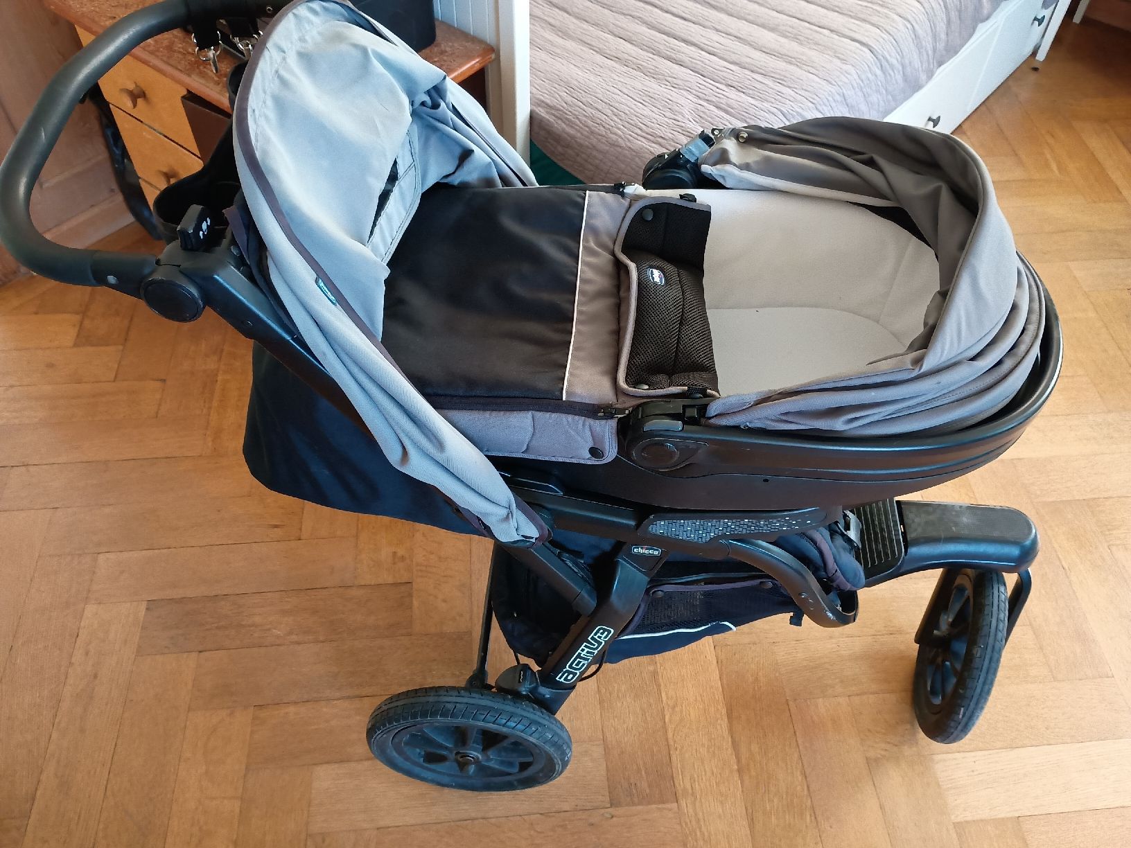 Chicco Kinderwagen: Chicco Activ3 Kinderwagen – Gebraucht aus Mattstetten von dschroth1992 1