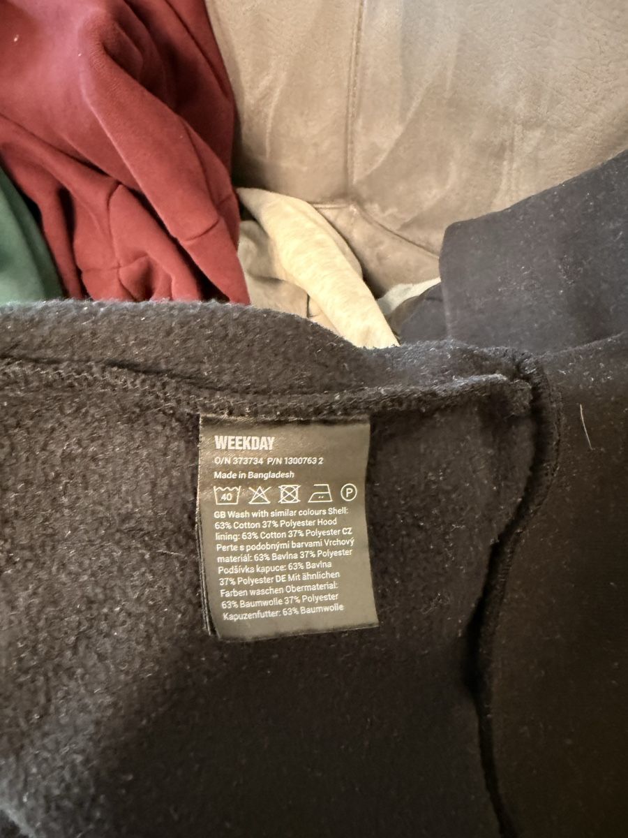 Weekday Maglioni & Felpe: Weekday Sweatjacke Schwarz – Nuovo (secondo la descrizione) da Näfels venduto da sellmemoric 3