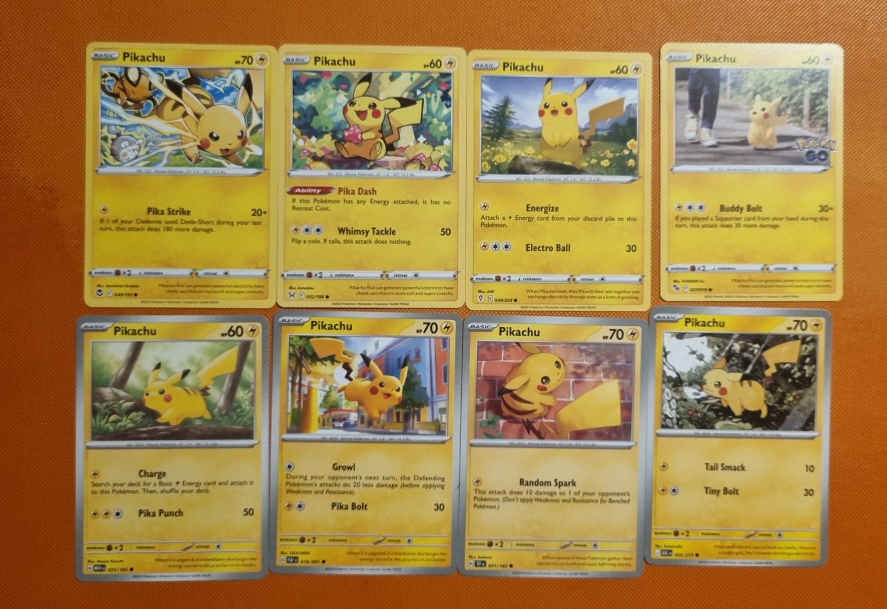 Pokémon Carte collezionabili: Pikachu Kartenbundle Englisch inklusive 2 Promos – Usato da Bichelsee venduto da Kompiuter 3