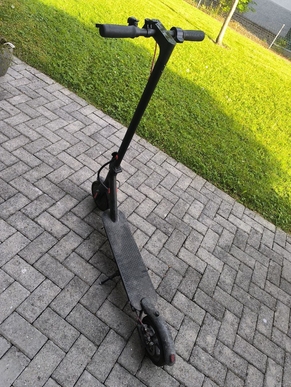 Kickboard: E-scouter Trottinett – Défectueux à Buchs SG par Cor-Pie