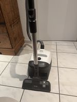 Miele Complete C1 PowerLine Staubsauger – funktioniert einwa