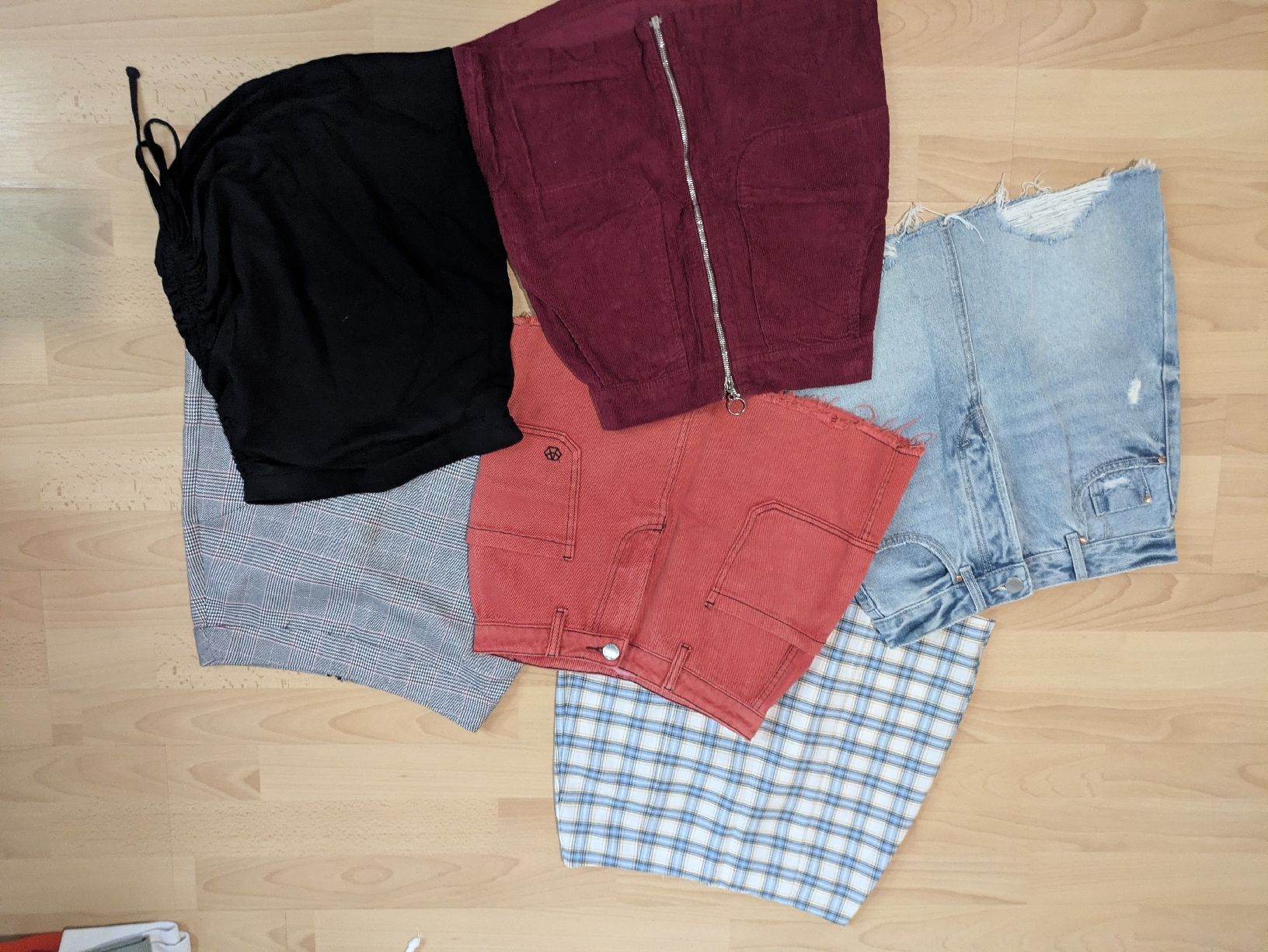 Kleiderpakete: Lot de vêtements – Gebraucht aus Tramelan von cat_67zv 7