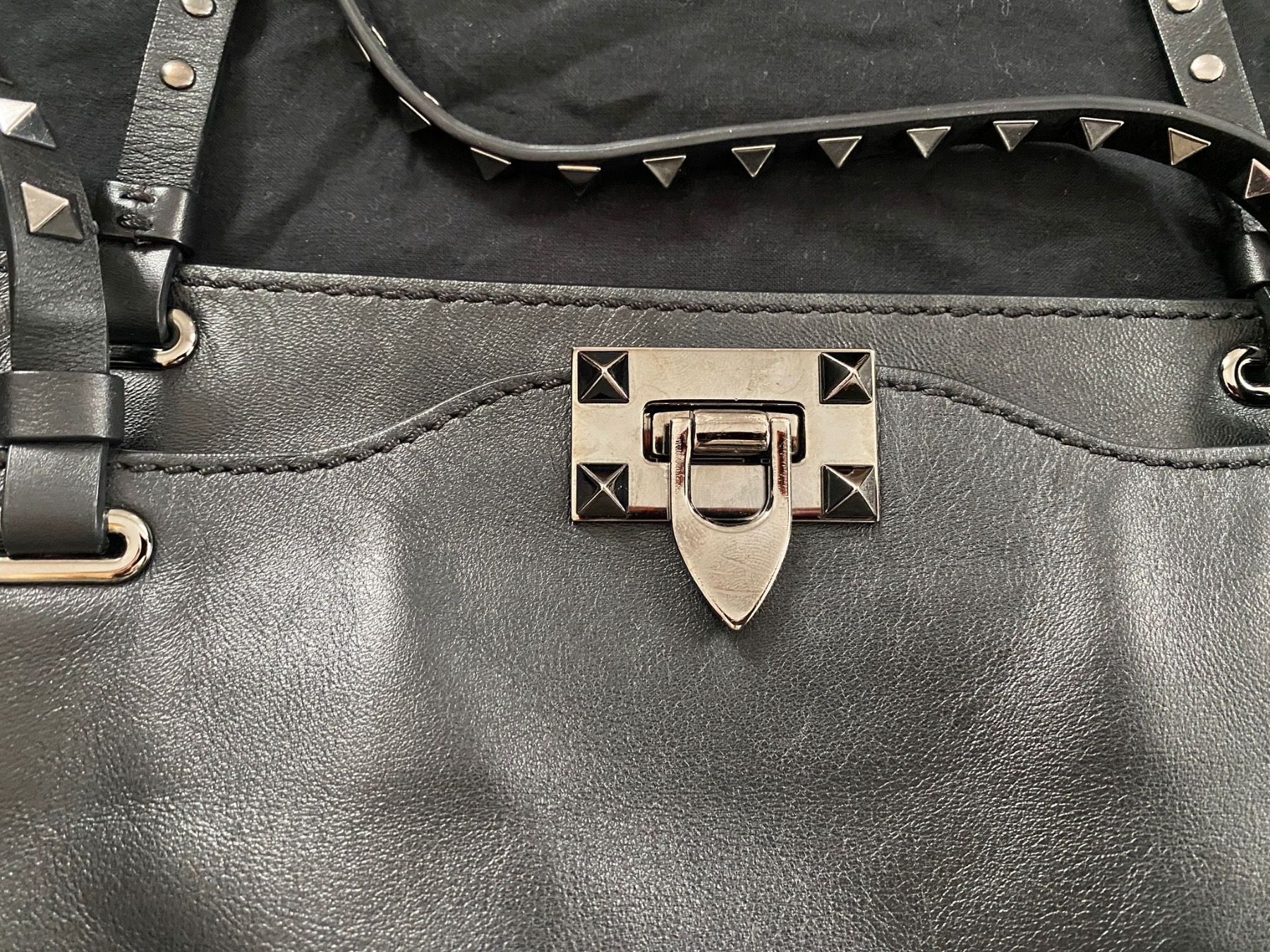 Valentino Borse da donna: Valentino Rockstud Bag – Usato da Glattbrugg venduto da A.S.90 3