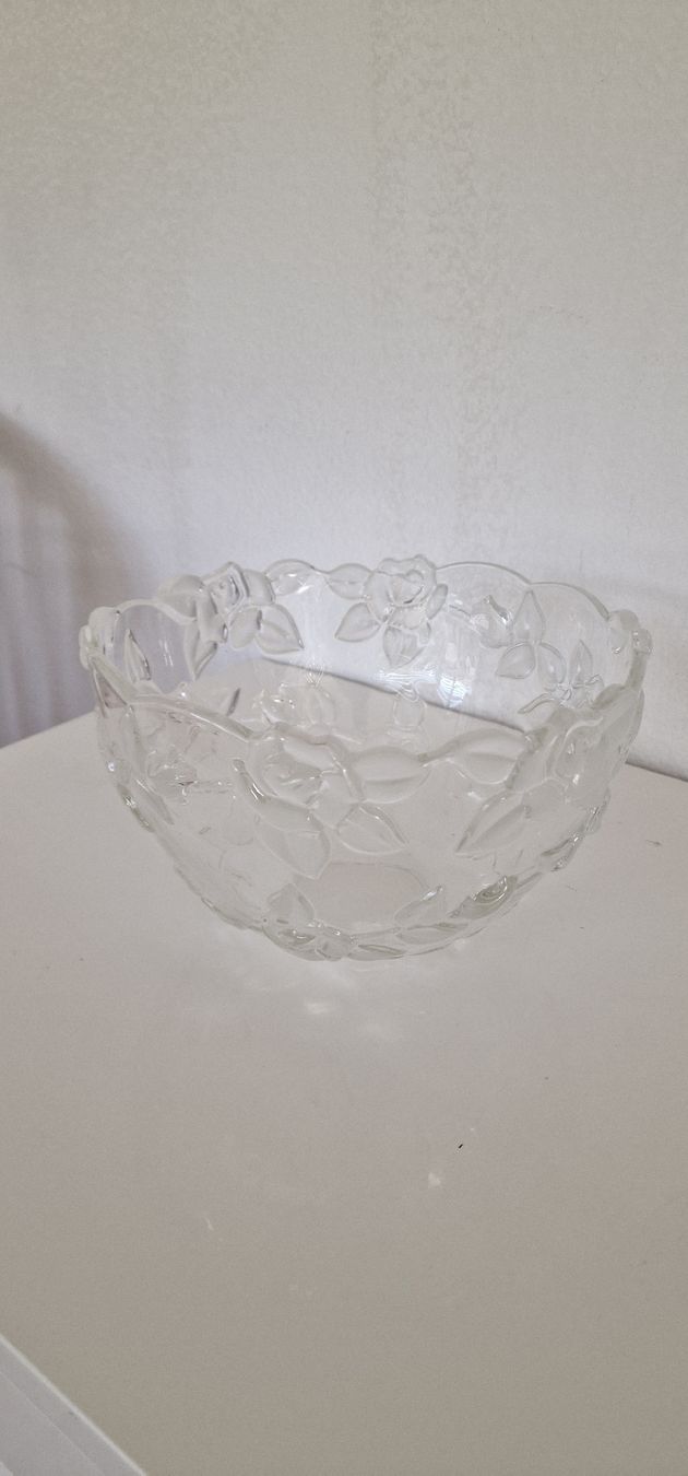 Ciotole: Glasschale mit Rosenmuster – Usato da Zürich venduto da Abrar123