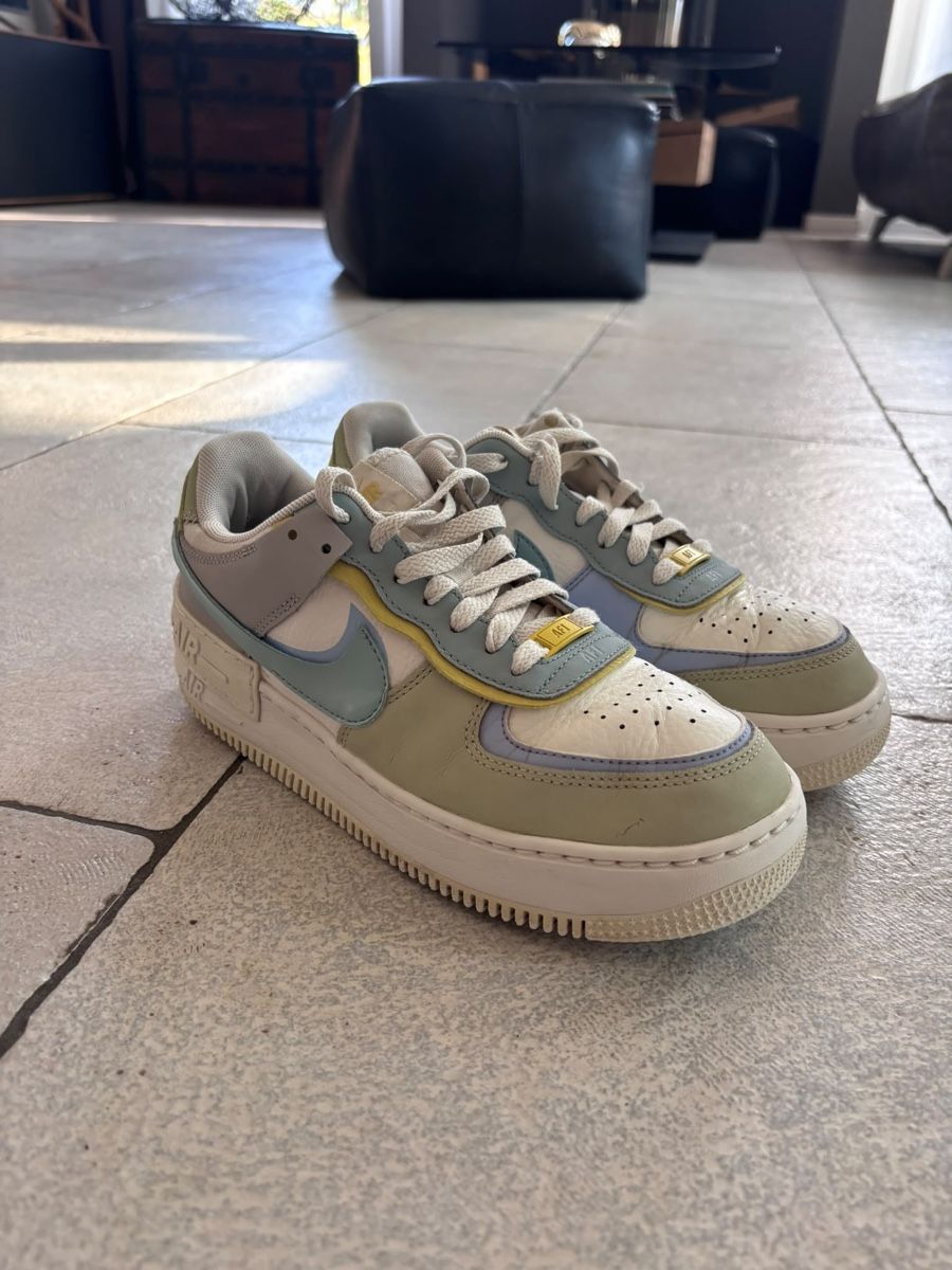 Nike Chaussures hommes: Nike Air Force 1 Baskets Taille 39.5 – D'occasion à La Chaux-de-Fonds par seb6969