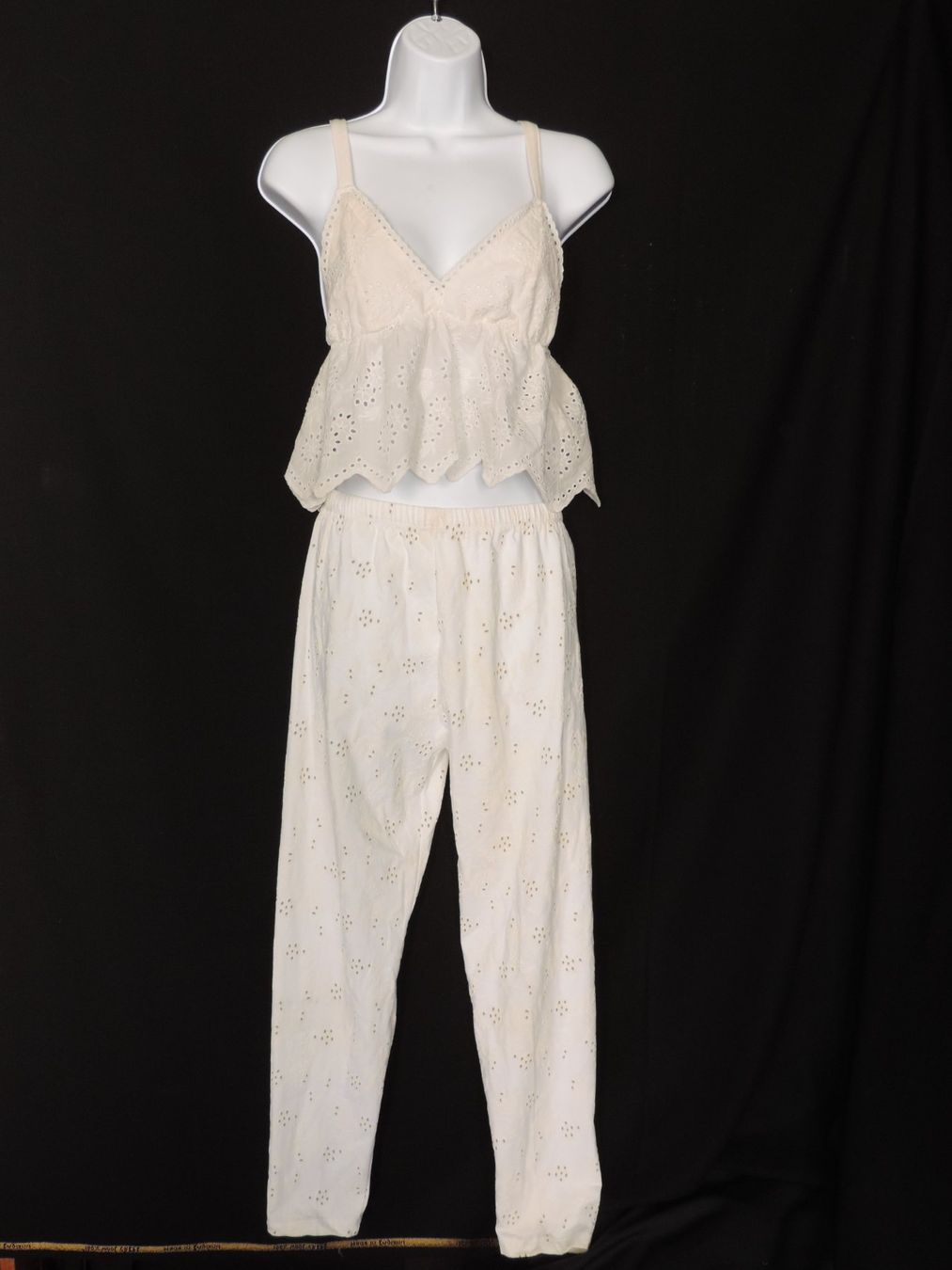 Lotti di vestiti: ensemble dentelle blanc – Usato da Genève venduto da Axelle333 1