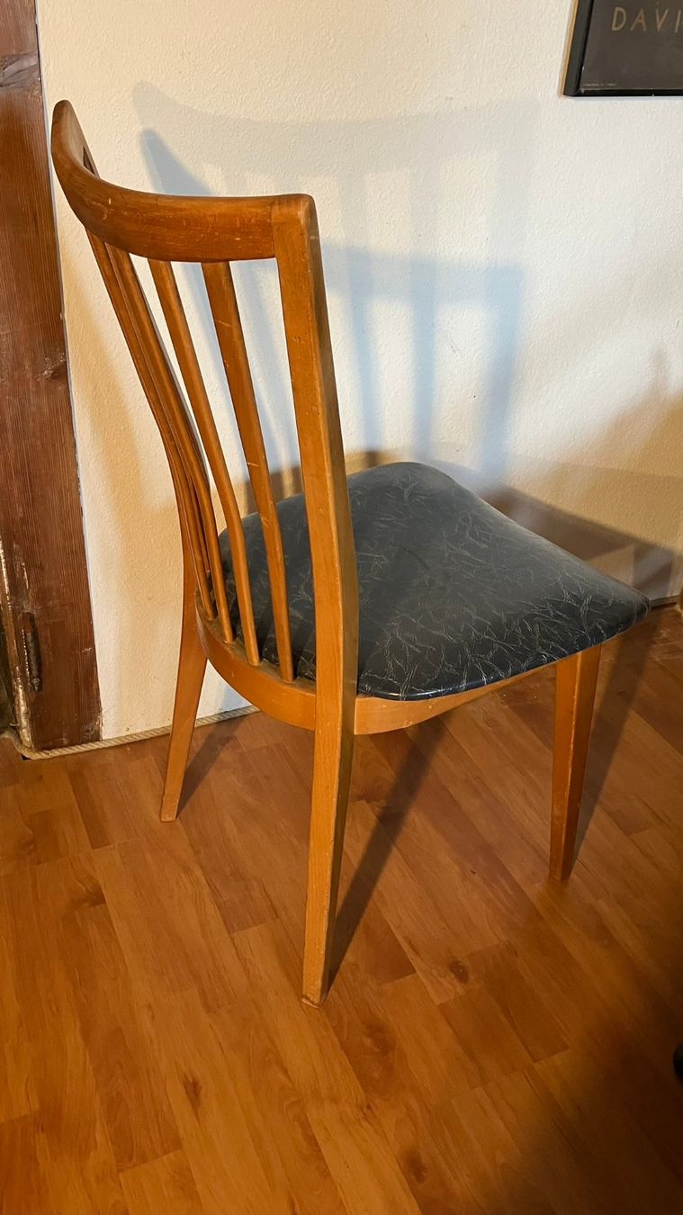 Stühle: Chaises vintage Stuhl – Gebraucht aus St-Cierges von LeRegain 4