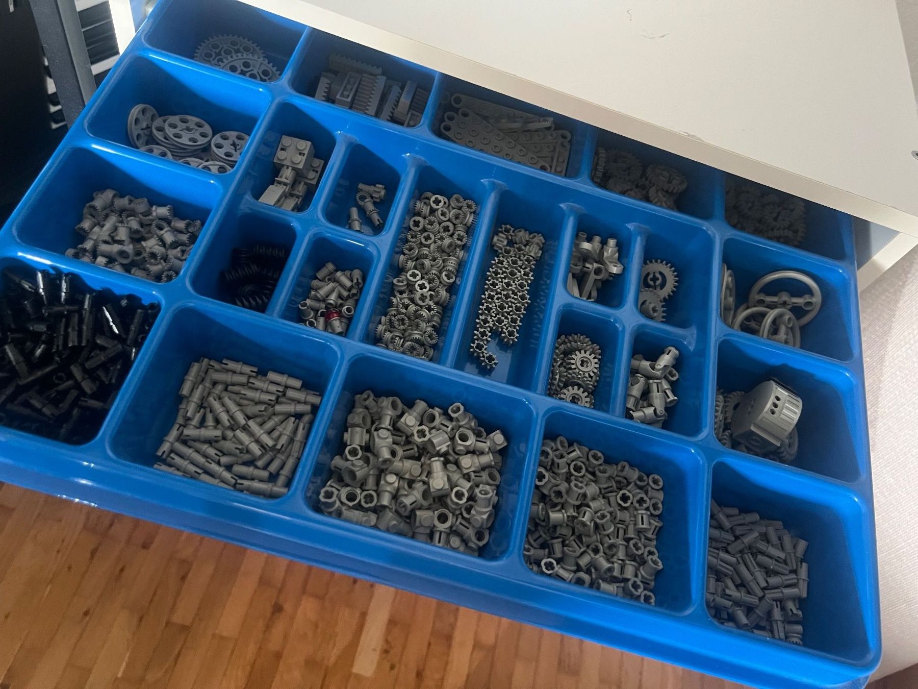 Lego Kit di costruzioni: Grand lot LEGO Technic + rangement complet – Usato da Ipsach venduto da Worrior23 5