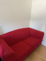Rotes Sofa Top Zustand bis Ende Mai Verfügbar