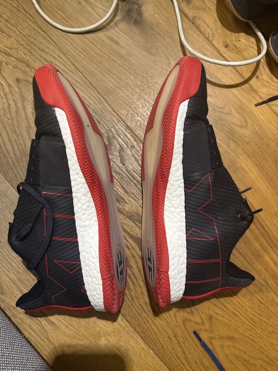 Adidas Scarpe da uomo: Harden vol. 3 – Usato da Morges venduto da osc_klm9 1