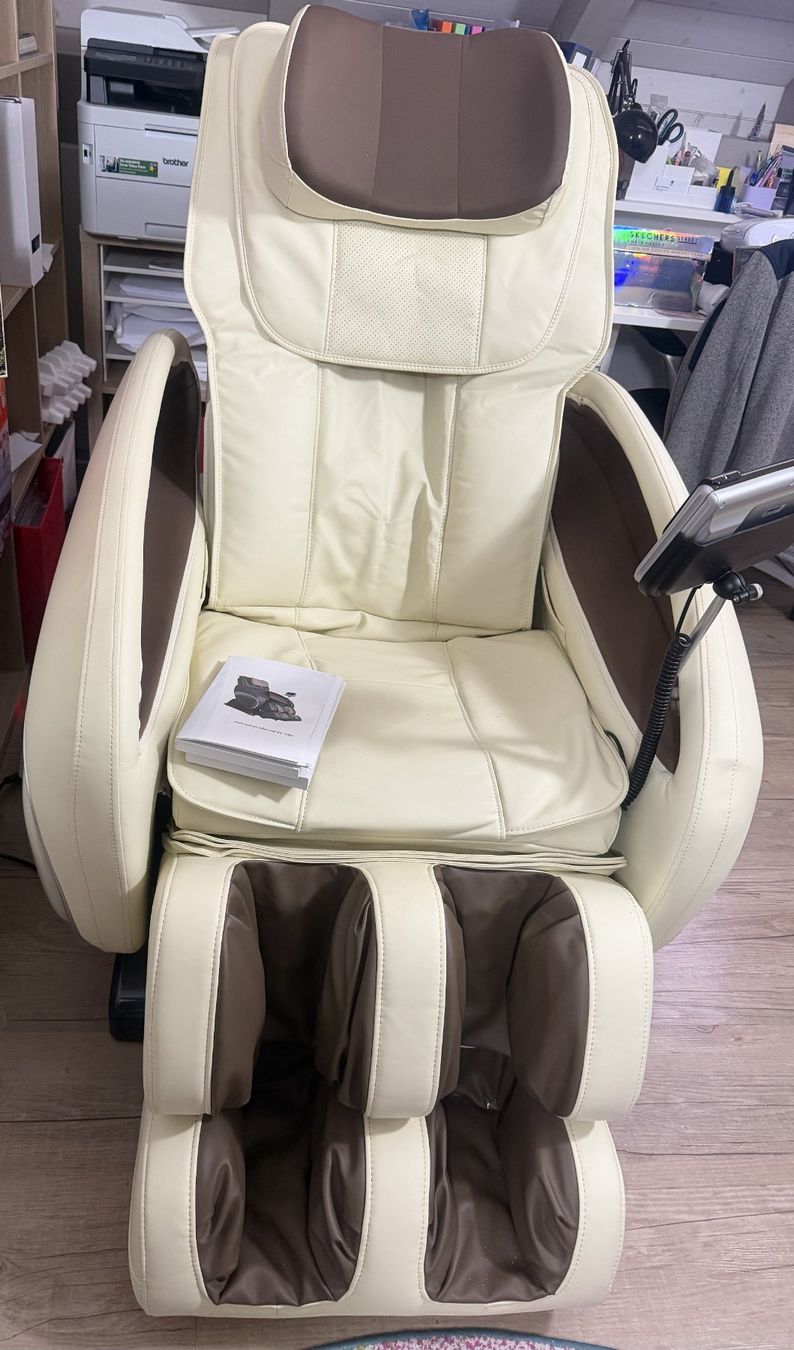 Fauteuils: Massagesessel - Zero Gravity Technik - Beige - MOON – D'occasion à Meisterschwanden par McSchein