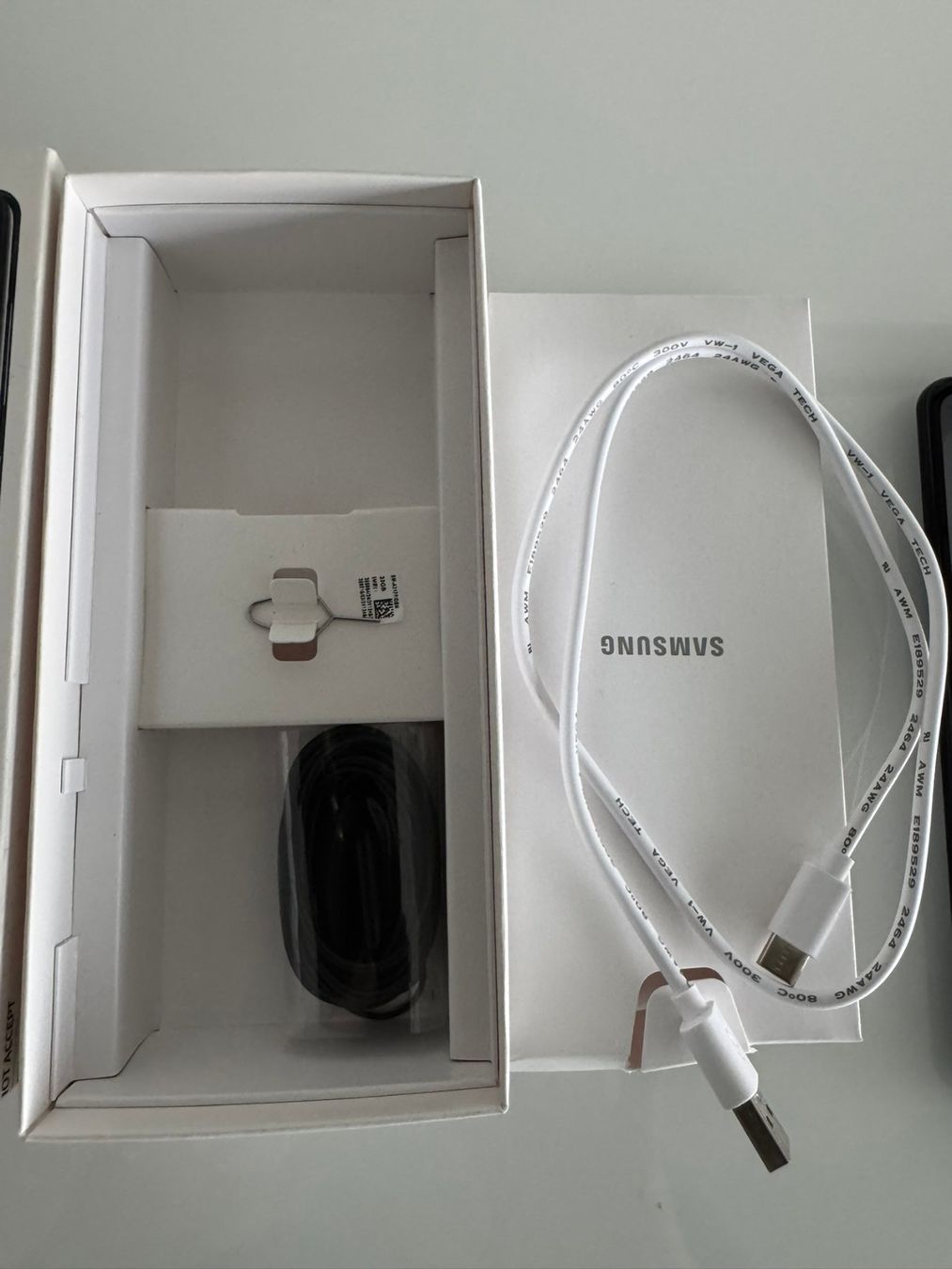 Samsung Telefoni cellulari / Smartphones: Samsung A21s mit  original Box, Ladegerät, Adapterkabel ... – Usato da Uhwiesen venduto da mic_kd6g 1