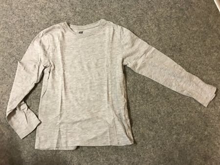 H&M Langarmshirt Jungen Gr. 122/128 Grau Meliert