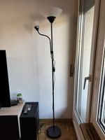 Stehlampe schwarz mit Leselicht guter Zustand gebraucht