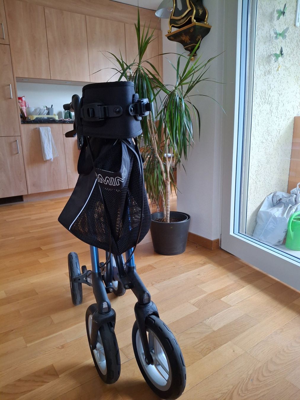 Ausili per la deambulazione: Rollator Gemino 30 saphire blau – Usato da Horw venduto da tomacin 5