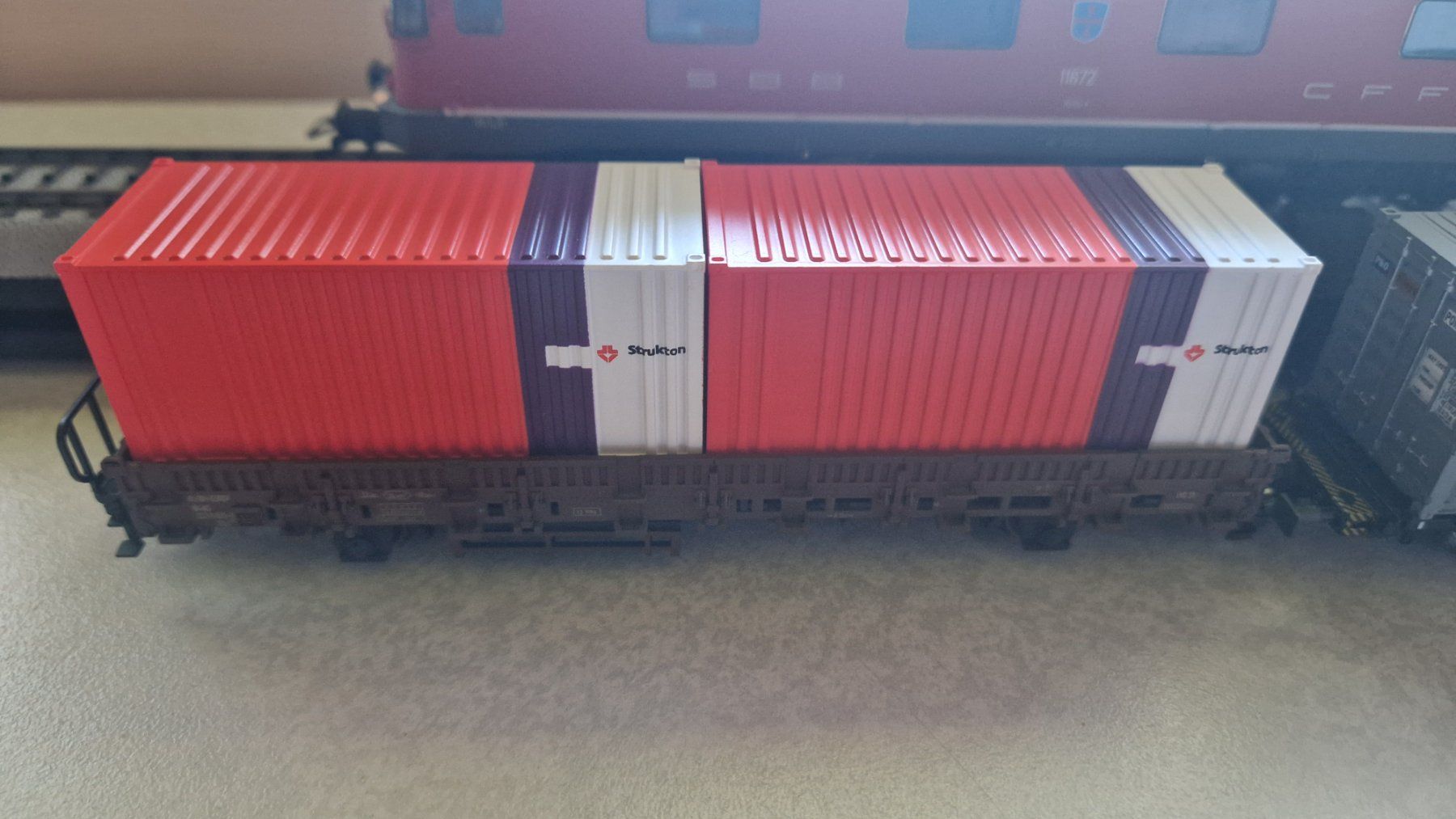 Märklin Modellini di ferrovie: Marklin Re 6/6 Balerna + 3 wagons – Usato da Crésuz venduto da lechat07 8