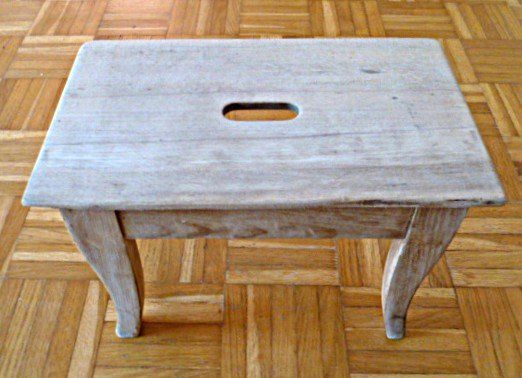 Hocker: Antikes Holz Schemeli s. schön – Gebraucht aus Effretikon von Heimstudio