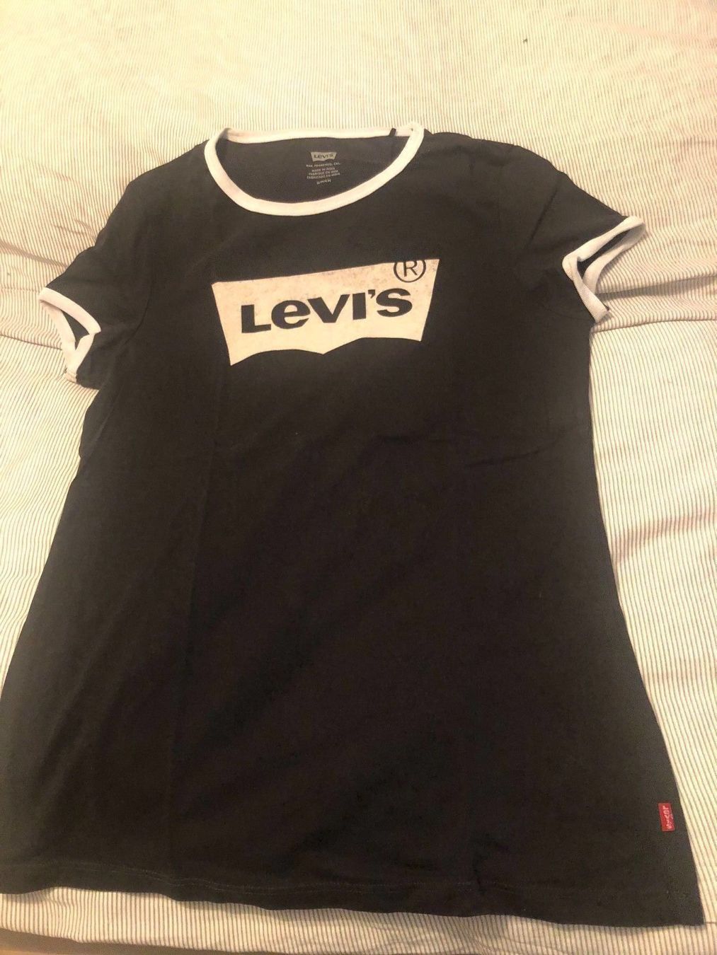 Levi's T-shirt: Levis T-Shirt – Usato da Schwerzenbach venduto da coccanella