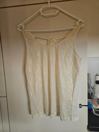 Benetton cremeweisses glänzendes Top Gr. S