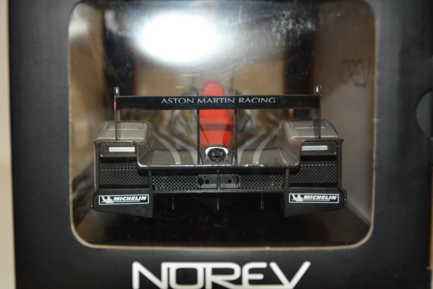 Aston Martin Modellautos: Aston Martin LMP1 Le Mans 2011 , 1:18 – Neu und originalverpackt aus Goldach von Feivel9 3