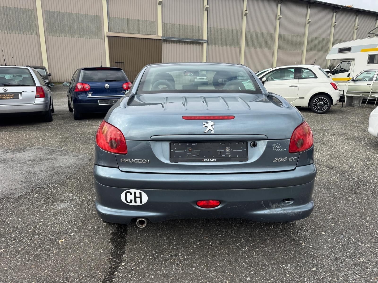 Peugeot Automobili: Peugeot 206 1.6 Cabrio – Usato da Eschen venduto da kingkong010 2