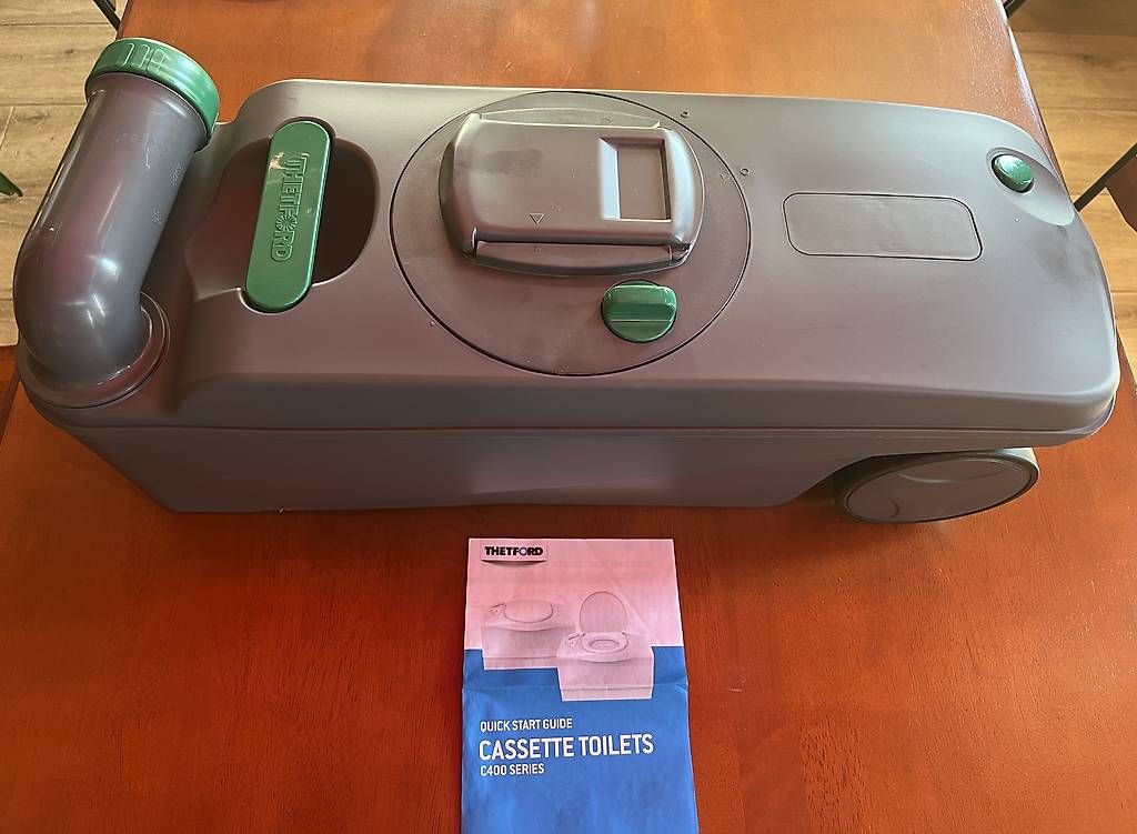WC: Cassette de toilette  – Usato da Ste-Croix venduto da loupian 4