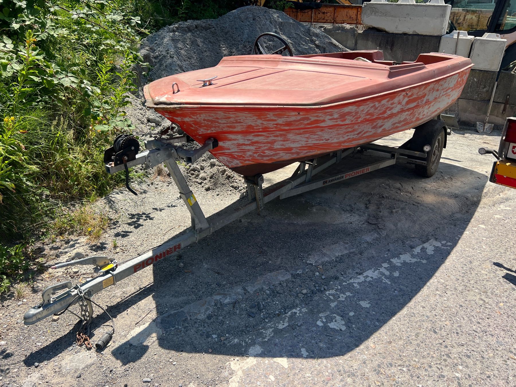 Barche: Ibis Boot mit Trailer (zur Aufbereitung oder Ersatzteil) – Usato da Egg b. Zürich venduto da SwissTradingAgency