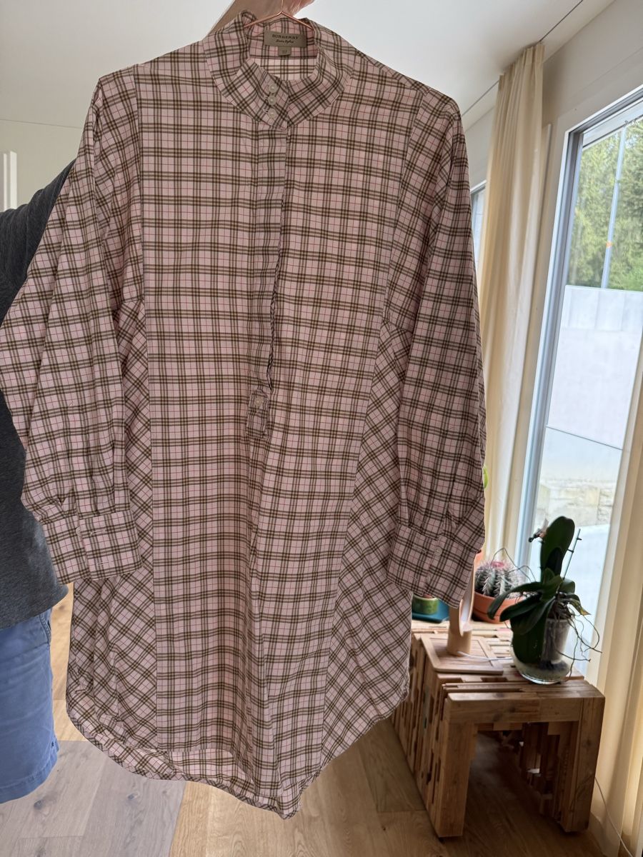 Burberry Vestiti: Burberry Shirt Dress – Nuovo (secondo la descrizione) da Kilchberg ZH venduto da deedee3