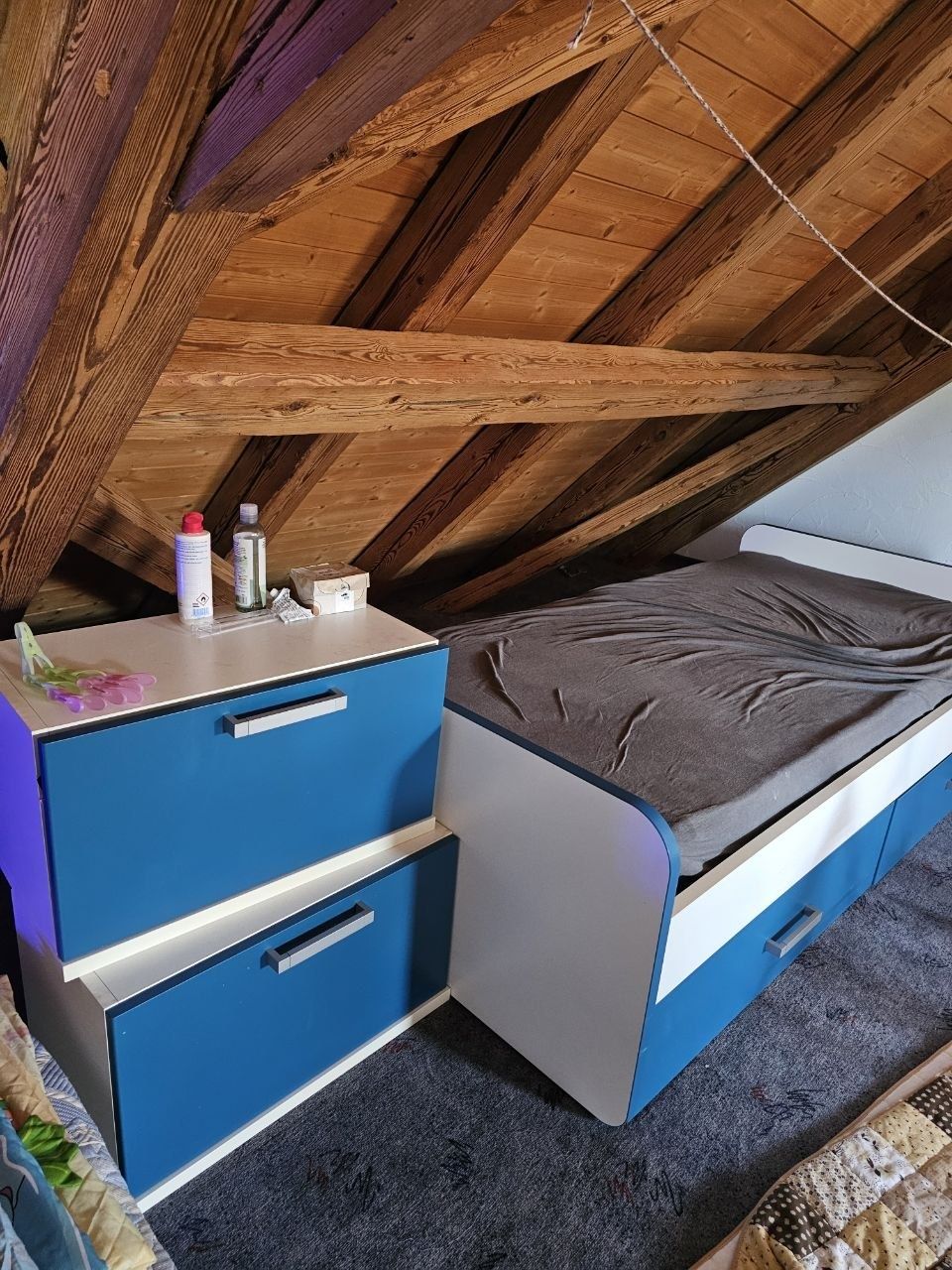 Ikea Letti: Bett mit Matratze und 2 Nachttische – Usato da Seuzach venduto da hwulf 2