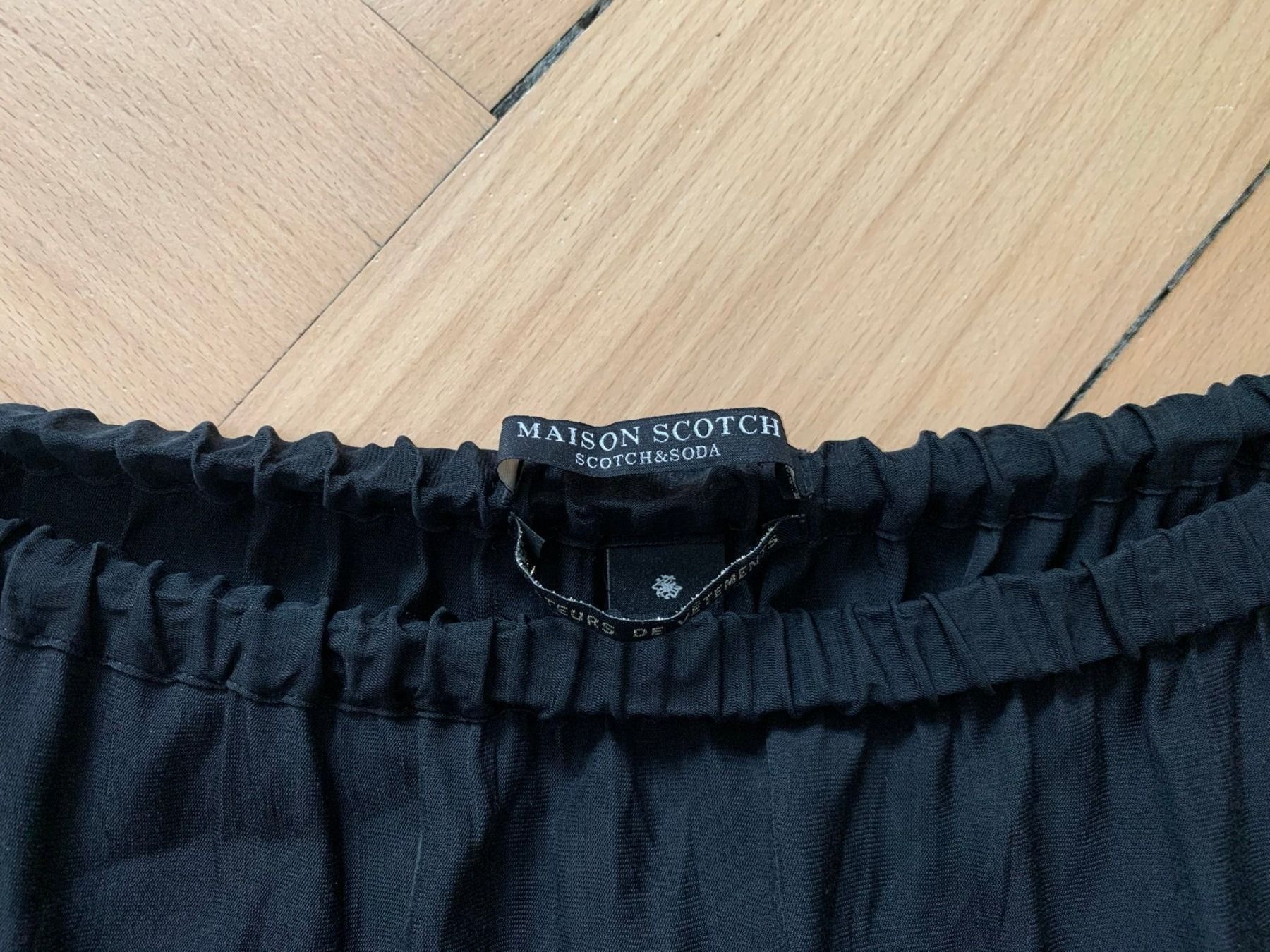 Maison Scotch Gonne: MAISON SCOTCH - Rock schwarz XS – Usato da Zürich venduto da Diazaio 1