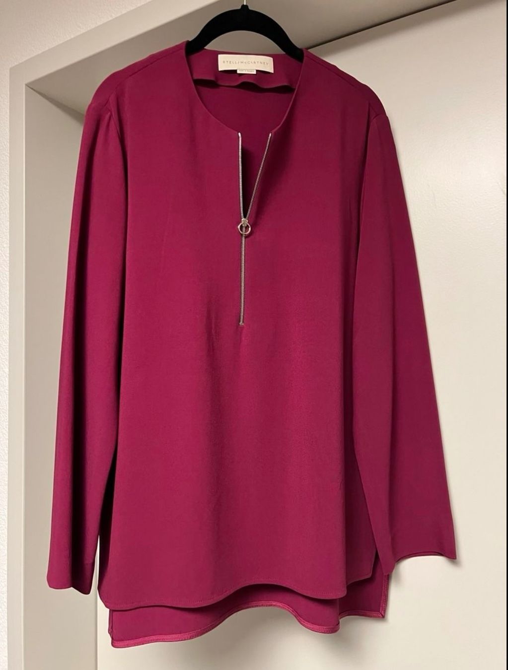 Stella Camicette: Stella McCartney Bluse Gr. 40 Beere - wie NEU! – Nuovo (secondo la descrizione) da Pfäffikon SZ venduto da ansyyy