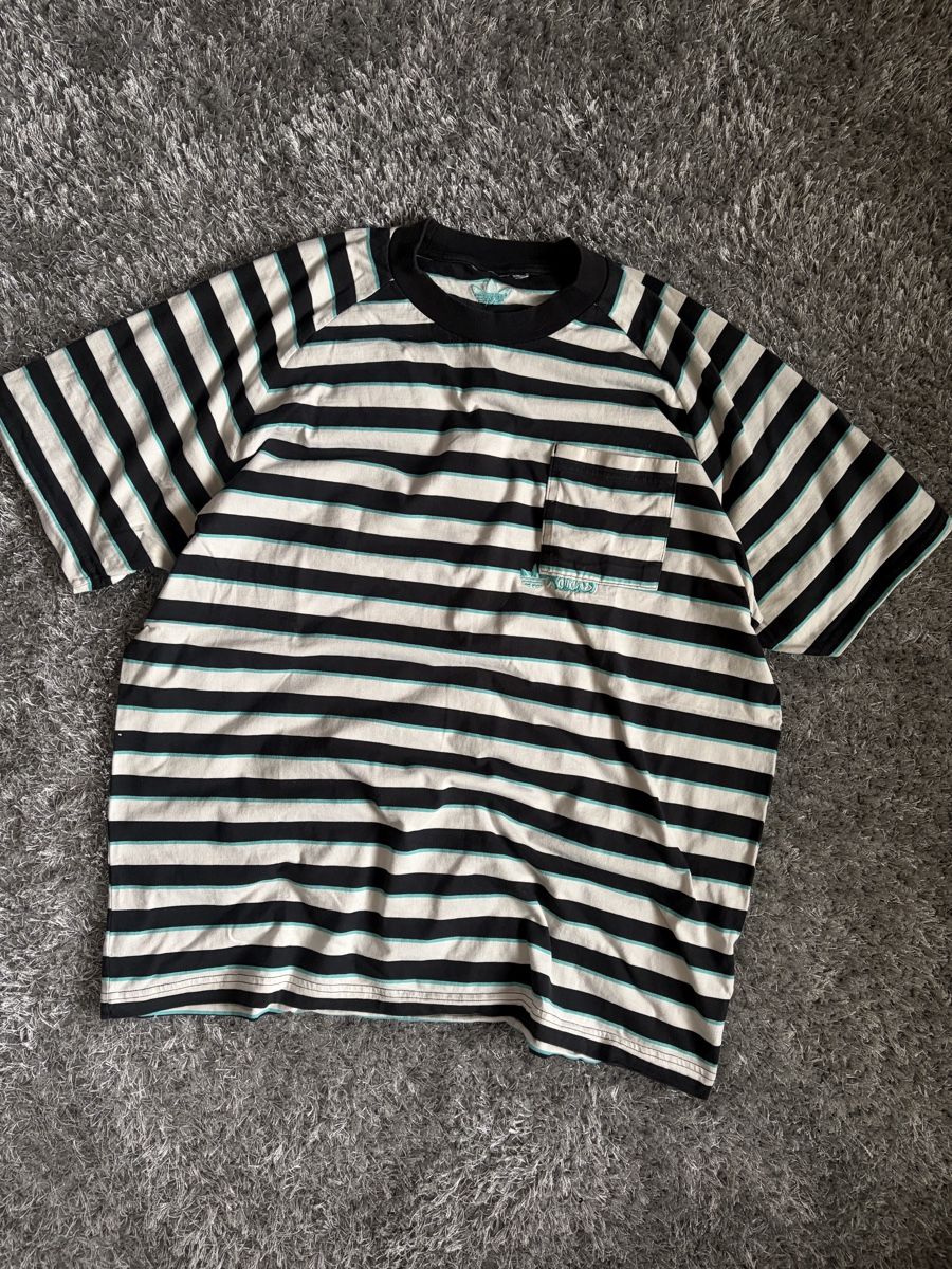 Adidas T-Shirts: Adidas Stripe T-Shirt, Size L – Gebraucht aus Brislach von edu_t6pq